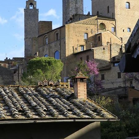 Hotel La Casa Di Ines San Gimignano Exterior foto